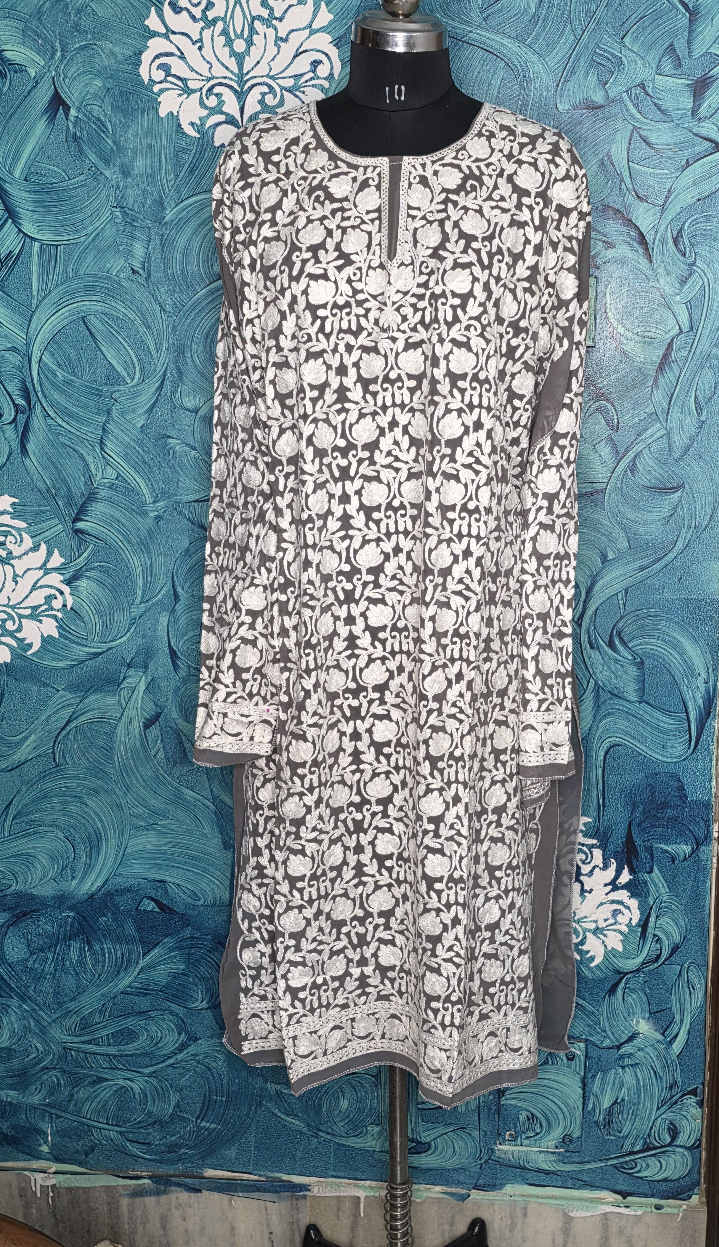 White thread work long kurta Grey