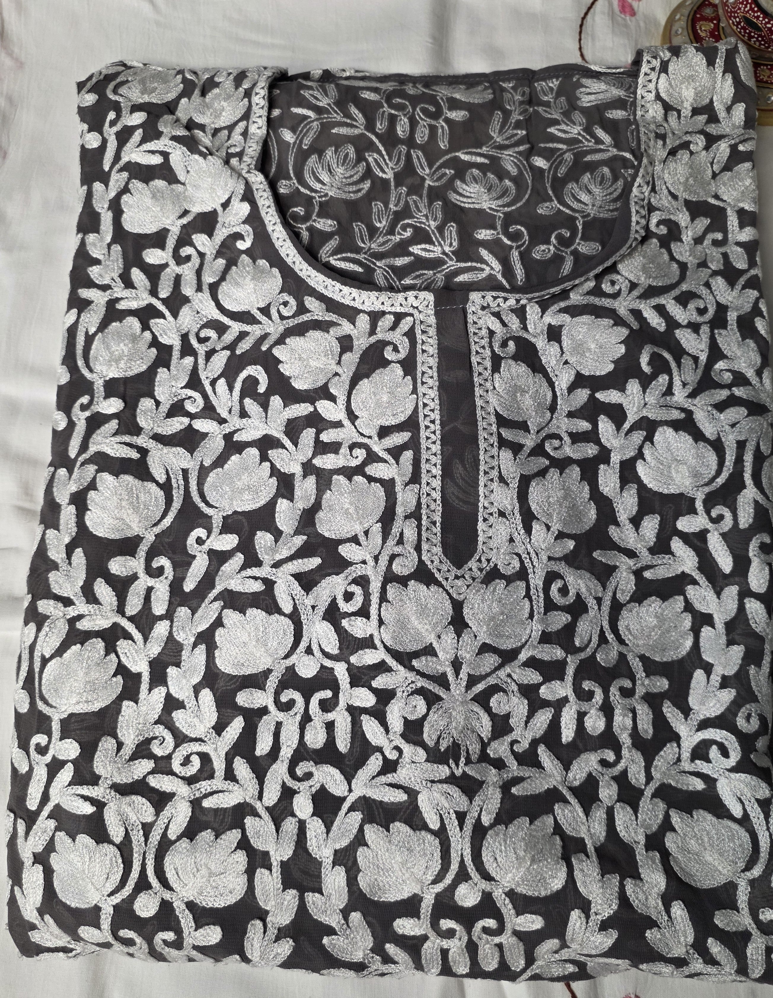 White thread work long kurta Grey
